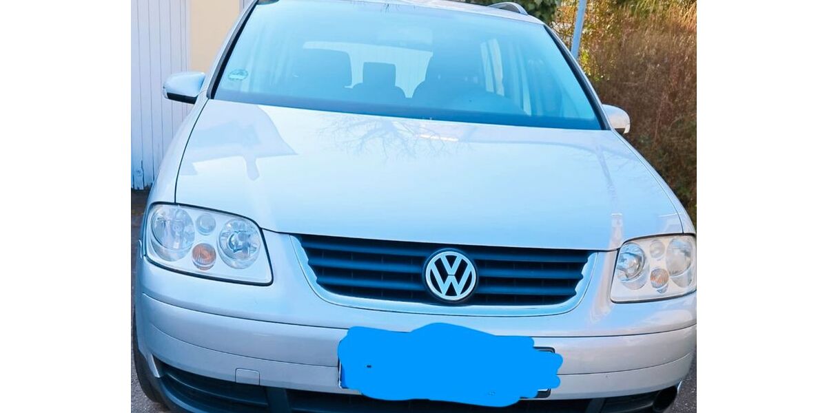 VW Touran 141.200 km 3.800 &euro; Gerlingen 70839