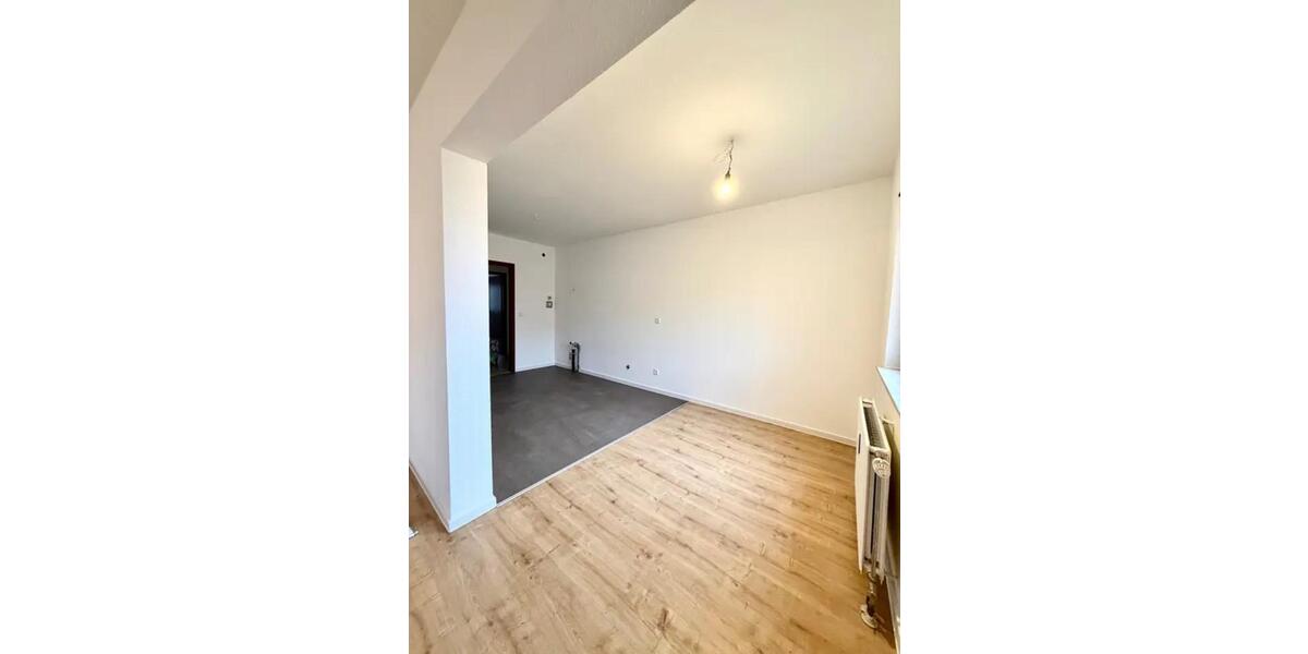 Etagenwohnung Tamm - 3.5 Zimmer, 98 m&sup2;, 1.100&euro; | Angebot:24536356