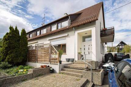 Großzu?gige Erdgeschosswohnung mit separatem Eingang, Terrasse und zusätzlicher Einliegerwohnung 3 zimmer