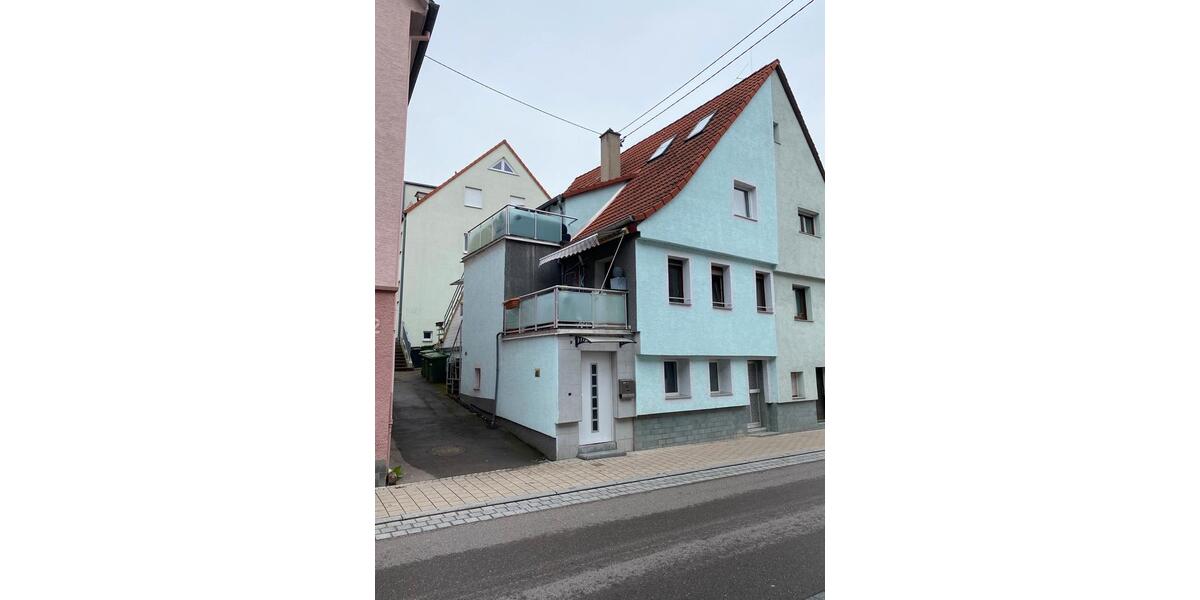 Doppelhaushälfte Ludwigsburg - 6 Zimmer, 173 m&sup2;, 479.000&euro; | Angebot:26204330