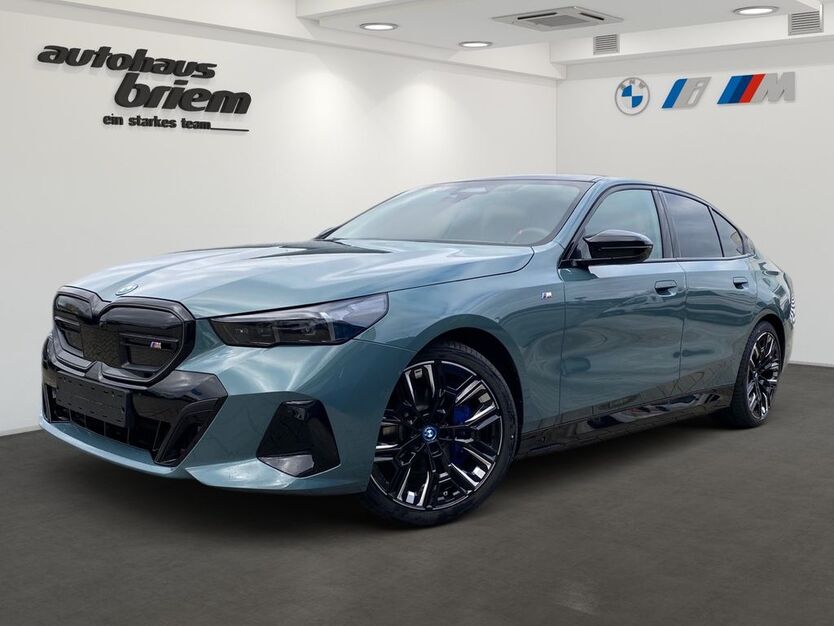 BMW i5 5.900 km 87.844 € Nürtingen 72622