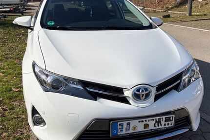 Toyota Auris 164.000 km 9.999 &euro; Leinfelden-Echterdingen 70771