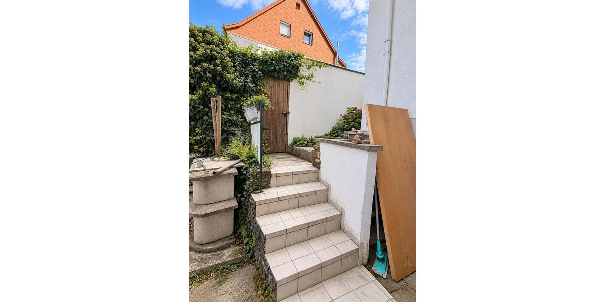 Einfamilienhaus Böblingen - 4 Zimmer, 133 m&sup2;, 1.800&euro; | Angebot:27620303
