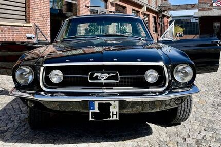 Ford Mustang 64.000 km 48.000 € Metzingen 72555