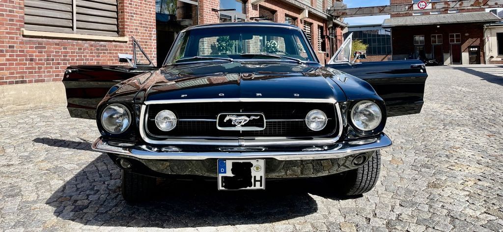 Ford Mustang 64.000 km 48.000 € Metzingen 72555