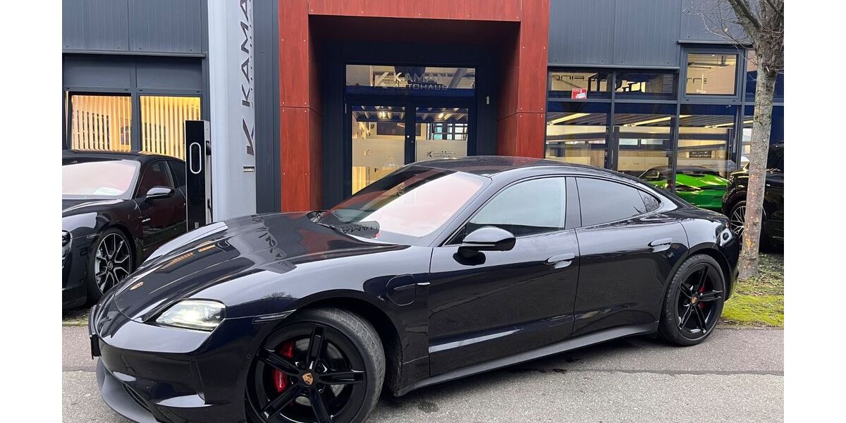 Porsche Taycan 29.700 km 99.600 &euro; Sindelfingen 71065