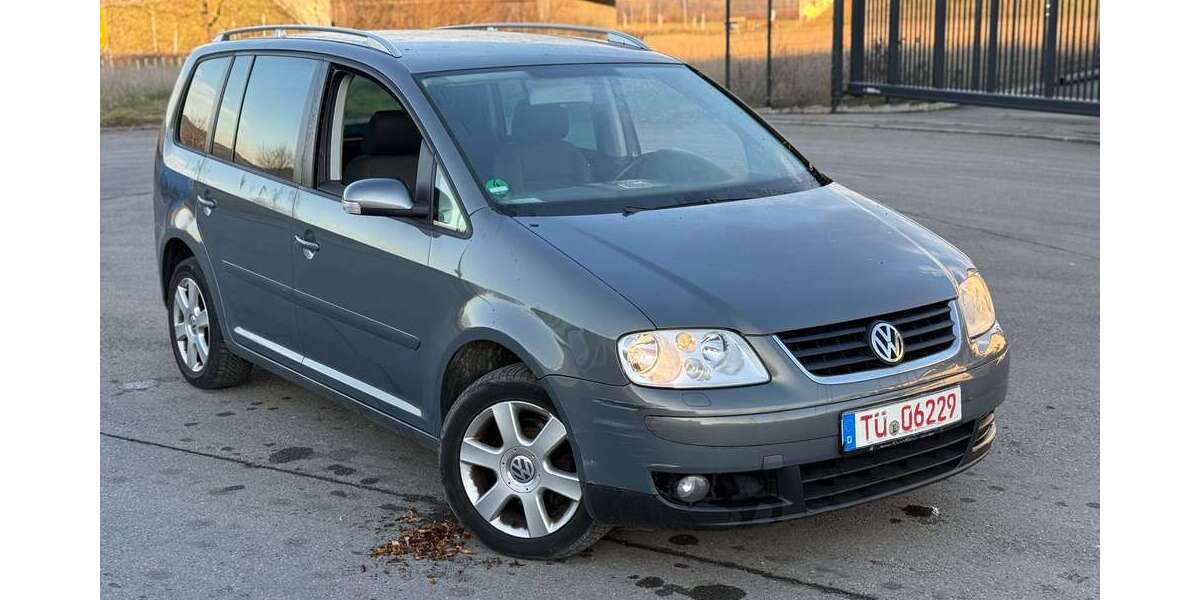 VW Touran 199.000 km 2.599 &euro; Tübingen 72072