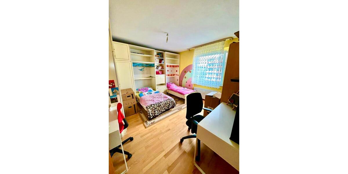 Etagenwohnung Sindelfingen Sindelfingen (Stadt) - 3 Zimmer, 98 m&sup2;, 1.300&euro; | Angebot:26415224