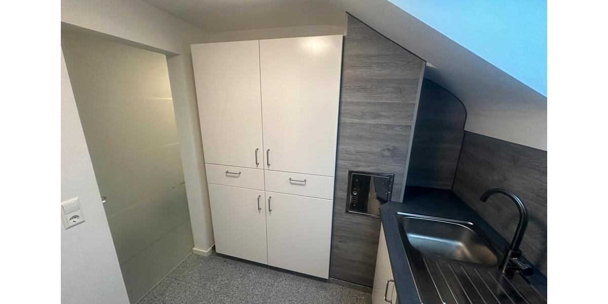 Dachgeschoßwohnung Sindelfingen - 2 Zimmer, 56 m&sup2;, 1.200&euro; | Angebot:24588379