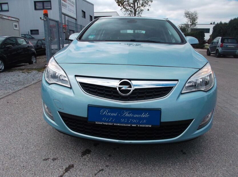 Opel Astra 104.000 km 3.700 € Waiblingen Hegnach 71334