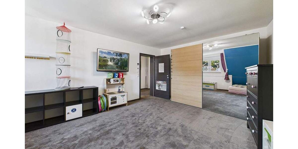 Doppelhaushälfte Stuttgart Rohracker - 7 Zimmer, 237 m&sup2;, 990.000&euro; | Angebot:25669688