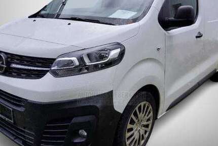 Opel Vivaro 49.500 km 17.980 € Stuttgart 70439