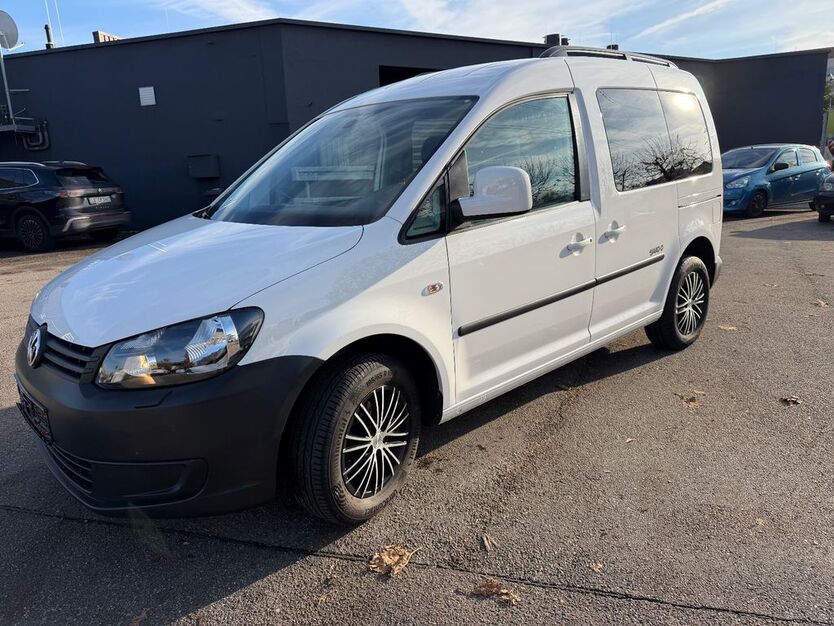 VW Caddy 156.000 km 8.390 € Asperg 71679