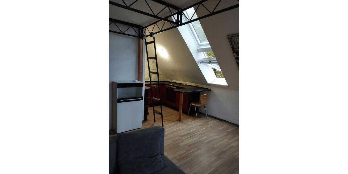 Eine besonders schöne Dachgeschosswohnung für eine Person - Appartement Stuttgart Feuerbach | Angebot:27649208