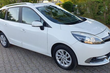 Renault Scenic 105.691 km 6.900 &euro; Mühlacker / Enzberg 75417