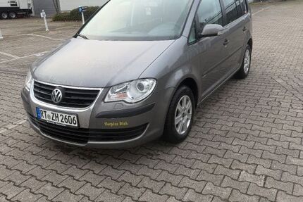 VW Touran 214.000 km 3.399 &euro; wannweil 72827