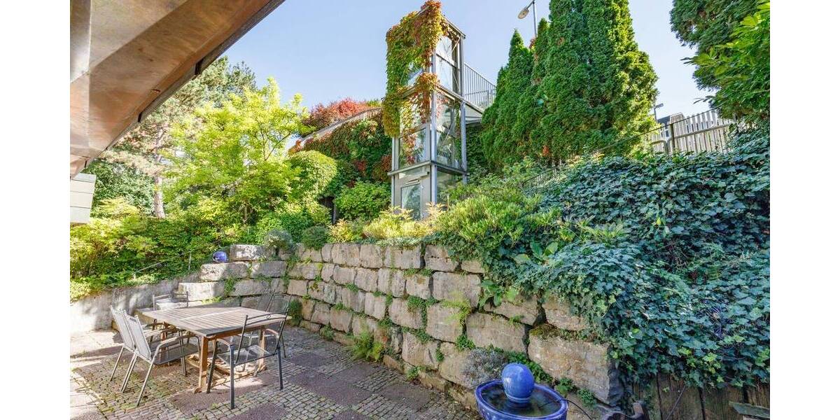 Doppelhaushälfte Stuttgart Feuerbach - 6 Zimmer, 228 m&sup2;, 1.295.000&euro; | Angebot:25749365