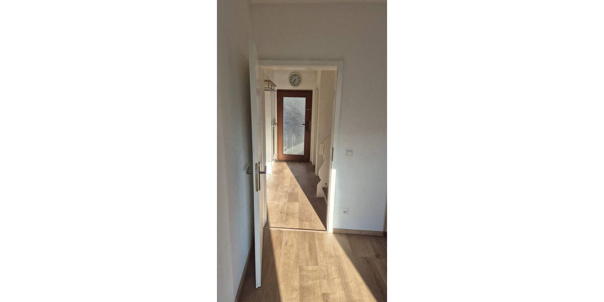 Reihenmittelhaus Pforzheim Buckenberg - 6 Zimmer, 155 m&sup2;, 390.000&euro; | Angebot:26015818
