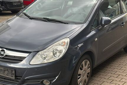 Opel Corsa 208.039 km 899 € Kernen im Remstal 71394