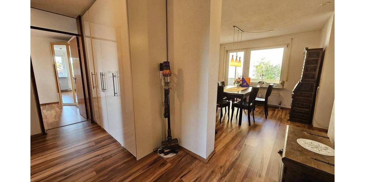 Etagenwohnung Ditzingen - 3 Zimmer, 93 m&sup2;, 290.000&euro; | Angebot:25707644