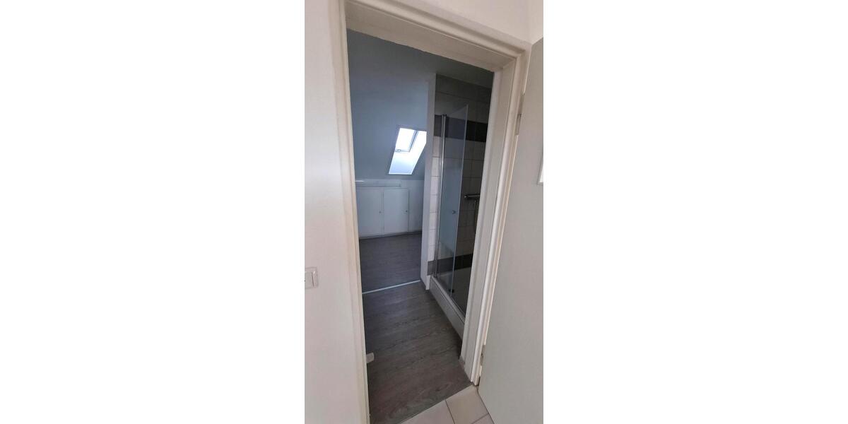 Dachgeschoßwohnung Weil Im Schönbuch - 1 Zimmer, 48 m&sup2;, 800&euro; | Angebot:27572615