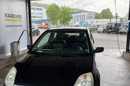 Ford Fiesta 129.880 km 2.500 &euro; Stuttgart 70190