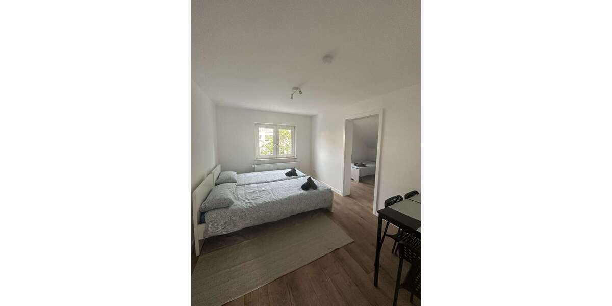 Haus zum Kaufen in Stuttgart 1.440.000 € 315 m² 10 zimmer