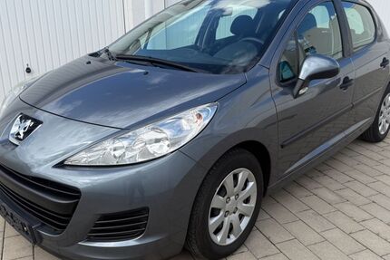 Peugeot 207 96.000 km 3.250 &euro; Niefern-Öschelbronn 75223