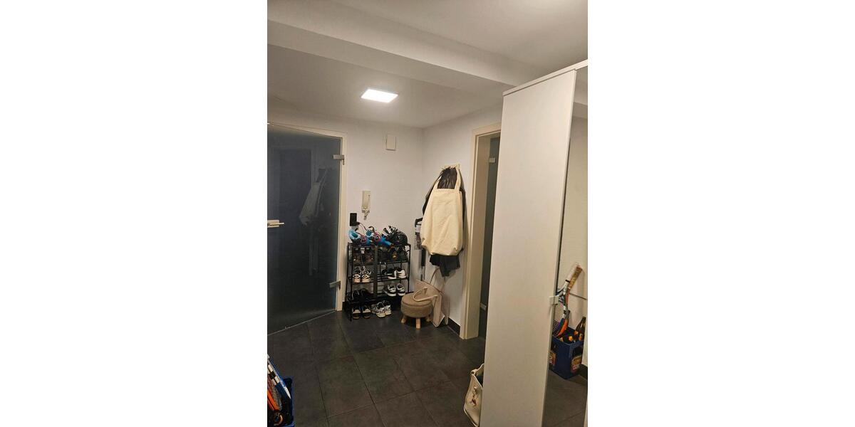 Erdgeschoßwohnung Reutlingen Altenburg - 2.5 Zimmer, 70 m&sup2;, 1.200&euro; | Angebot:27579761