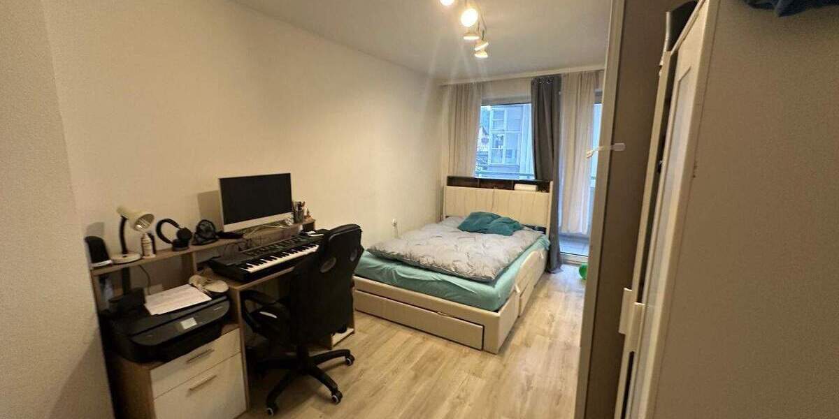 Etagenwohnung Stuttgart Ost - 3 Zimmer, 72 m&sup2;, 900&euro; | Angebot:24835136