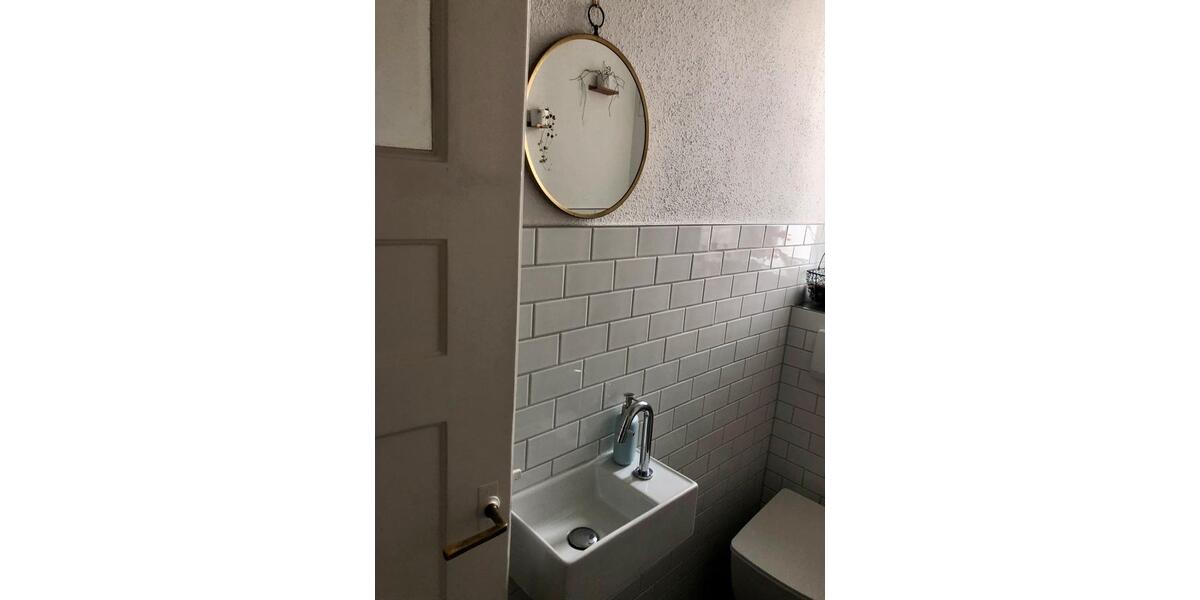 Etagenwohnung Stuttgart Lehen - 3 Zimmer, 100 m&sup2;, 1.900&euro; | Angebot:26597544