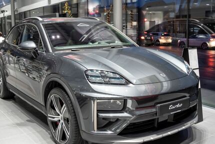 Porsche Macan 16.900 km 113.880 &euro; Böblingen 71034