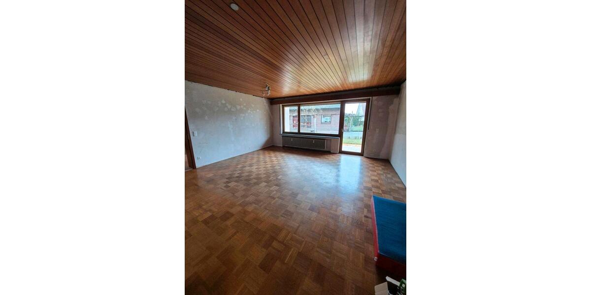 Erdgeschoßwohnung Herrenberg - 5 Zimmer, 117 m&sup2;, 1.400&euro; | Angebot:25941985