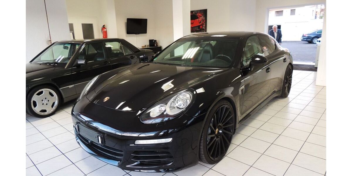 Porsche Panamera 129.000 km 37.999 &euro; Metzingen 72555