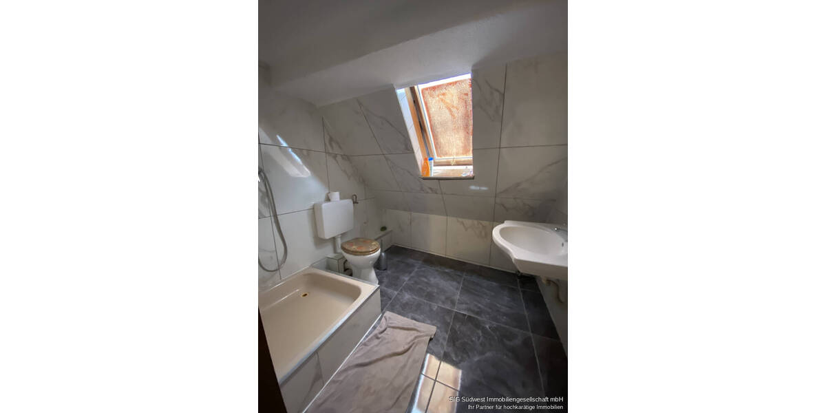 Einfamilienhaus Korntal-Münchingen Münchingen - 5 Zimmer, 198 m&sup2;, 449.000&euro; | Angebot:24038138