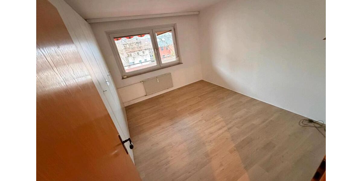 Etagenwohnung Gerlingen - 3.5 Zimmer, 87 m&sup2;, 1.300&euro; | Angebot:24787187