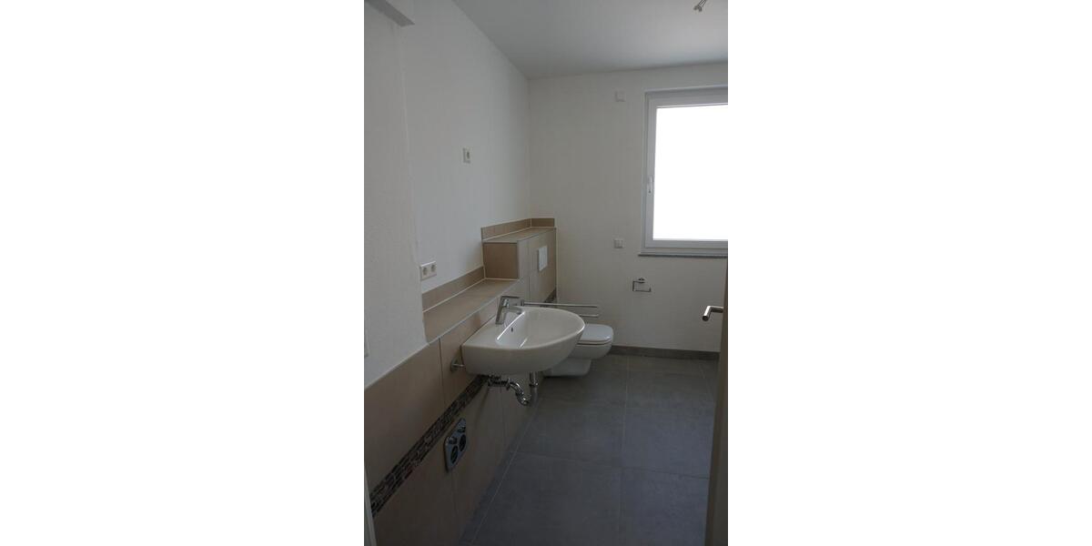 Etagenwohnung Ludwigsburg Hoheneck - 4 Zimmer, 94 m&sup2;, 1.590&euro; | Angebot:27570582