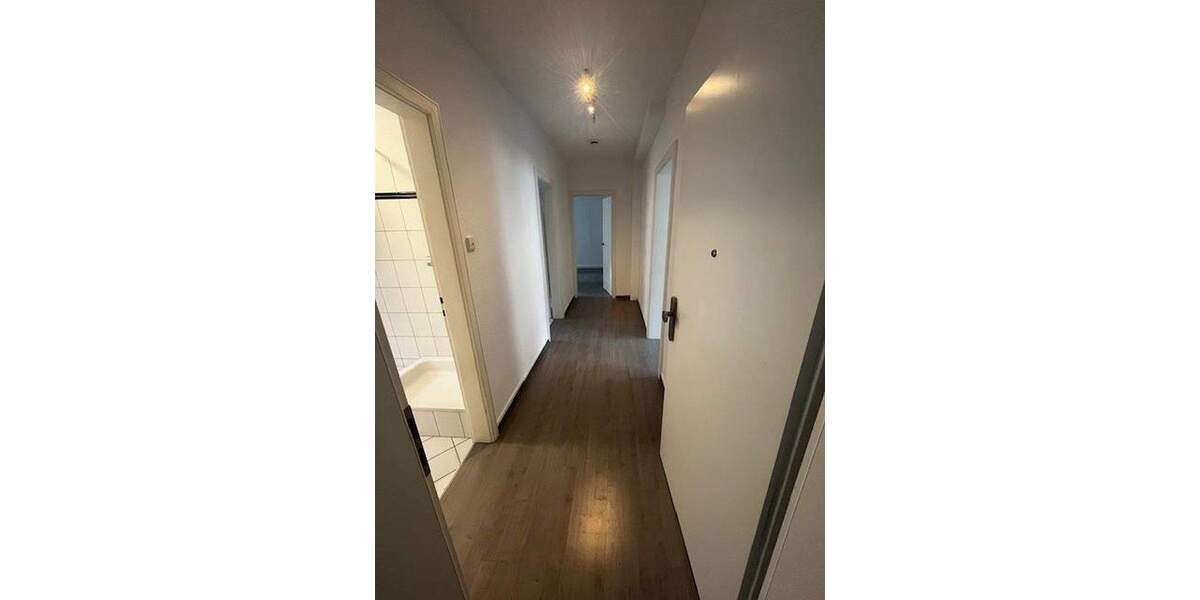 Etagenwohnung Stuttgart Mitte - 3 Zimmer, 80 m&sup2;, 1.350&euro; | Angebot:24858246