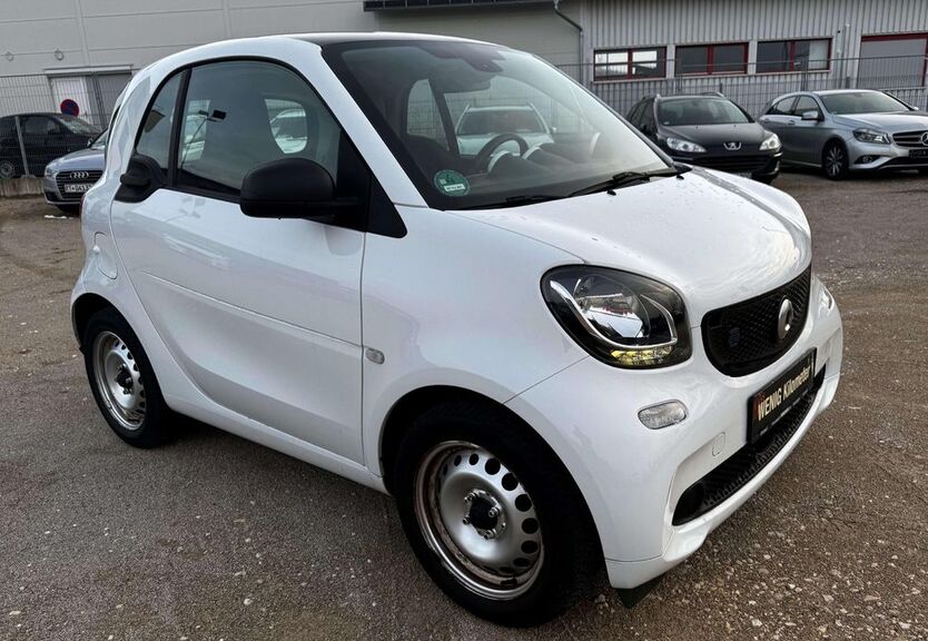 Smart ForTwo 62.000 km 7.499 € Metzingen 72555