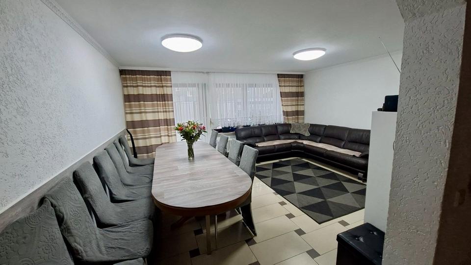 Reihenhaus Pforzheim Eutingen - 7 Zimmer, 161 m&sup2;, 550.000&euro; | Angebot:25221280