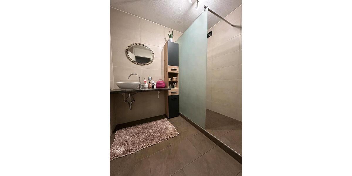 Etagenwohnung Fellbach Oeffingen - 3.5 Zimmer, 83 m&sup2;, 295.000&euro; | Angebot:27092120