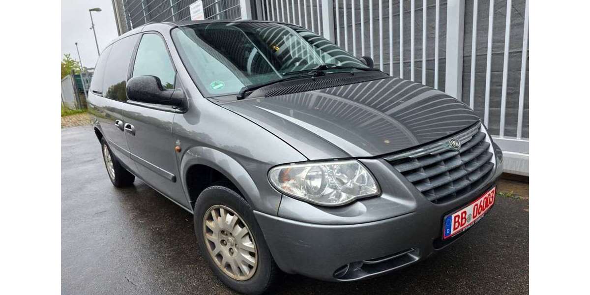 Chrysler Grand Voyager 188.000 km 3.660 € Holzgerlingen 71088