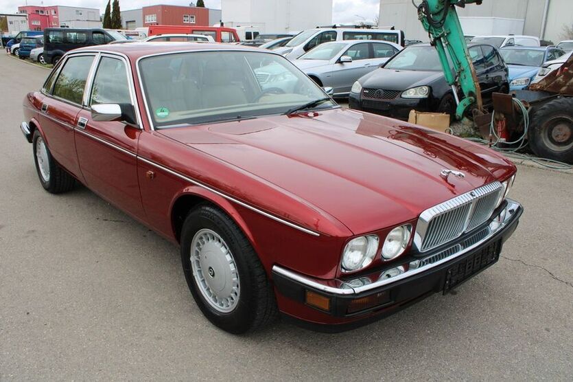 XJ40