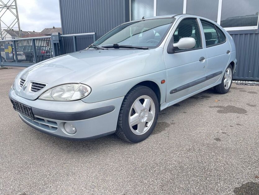 Renault Megane 182.000 km 3.190 € Asperg / Stuttgart 71679