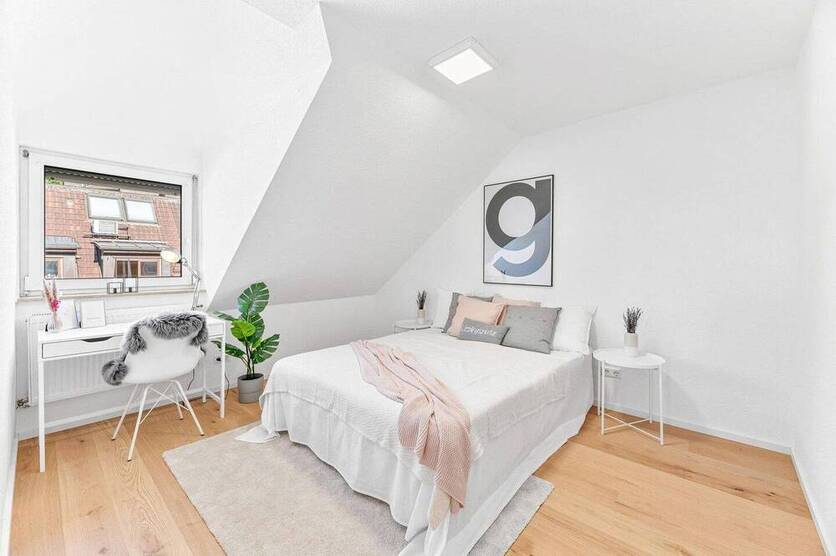 ***HELLE 2-Zimmer-Wohnung IM HERZEN VON STUTTGART - BEZUGSFREI***