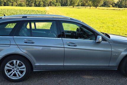 Mercedes-Benz 220 196.000 km 7.400 &euro; Aichtal 72631