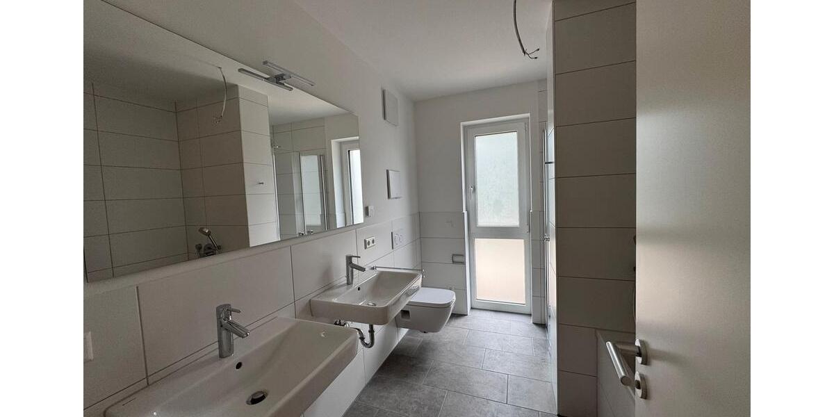Erdgeschoßwohnung Nürtingen - 3 Zimmer, 102 m&sup2;, 1.495&euro; | Angebot:25334887