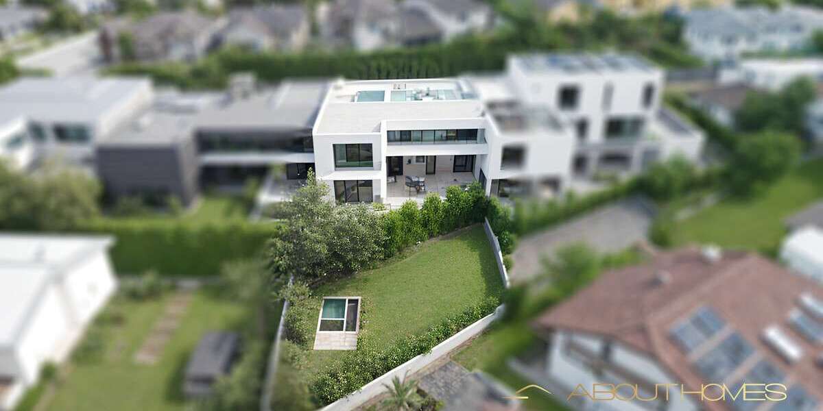 Haus zum Kaufen in Reutlingen 620.000 € 215.81 m² 7 zimmer