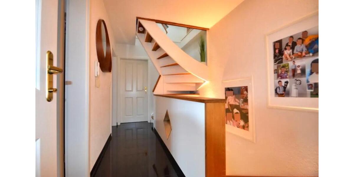 Reihenhaus Leonberg - 5 Zimmer, 132 m&sup2;, 698.000&euro; | Angebot:26817409