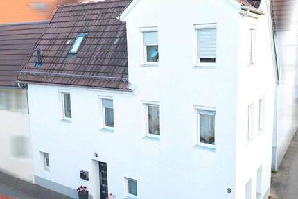 Haus Fellbach - 4 Zimmer, 80 m&sup2;, 330.000&euro; | Angebot:24462099